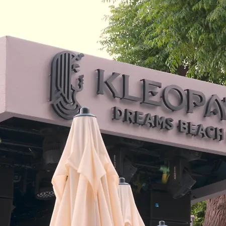 Kleopatra Dreams 4*
