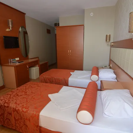 Kleopatra Dreams 4*